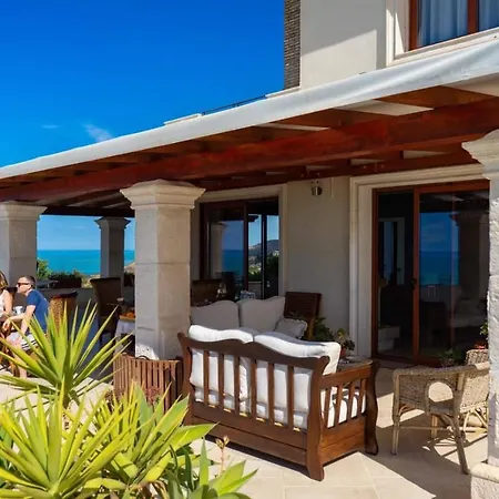 Bed & Breakfast Terrazze Chiaramontane Exclusive 4*