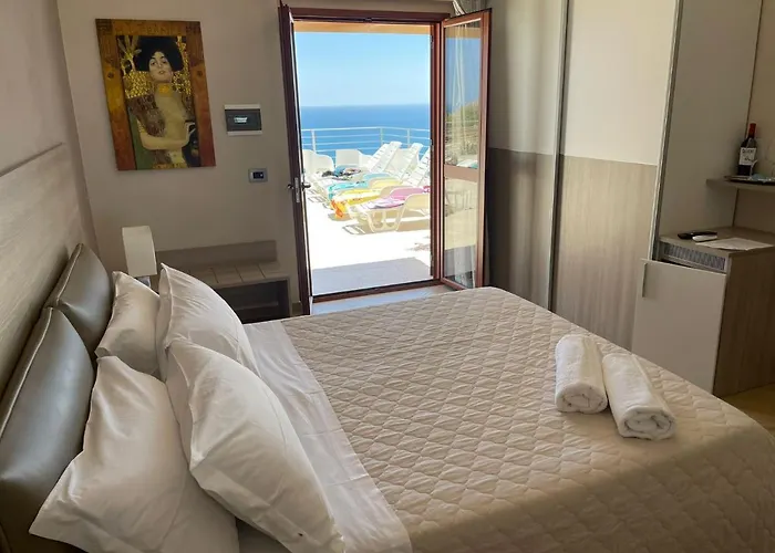 Terrazze Chiaramontane Exclusive Bed & Breakfast 4*