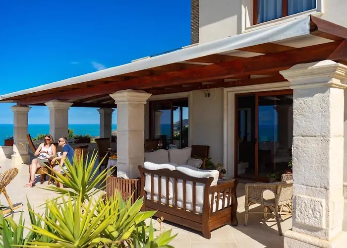 Bed & Breakfast Terrazze Chiaramontane Exclusive 4*